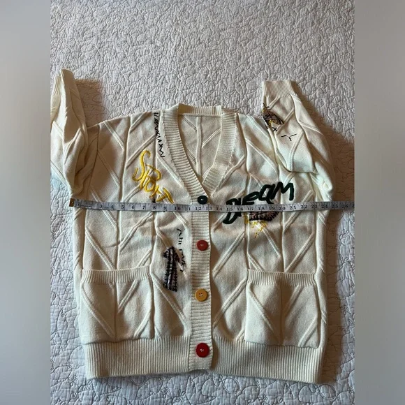 Cable Knit Cozy Embroidered Cardigan Sweater Size M - Picture 9 of 10